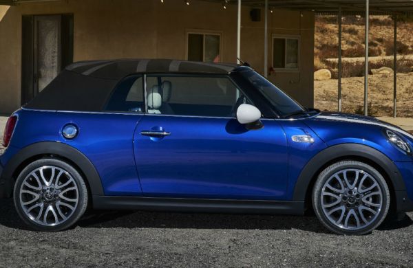 Mini Cooper Cabrio Rental in Europe