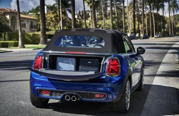 Rent a Mini Cooper Cabrio