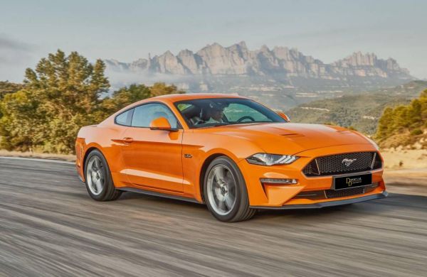 Alquila un Ford Mustang GT Cabrio