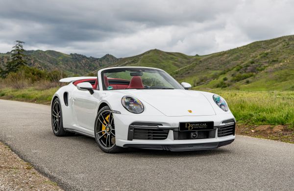 Rent a Porsche 911 C 4S Cabrio