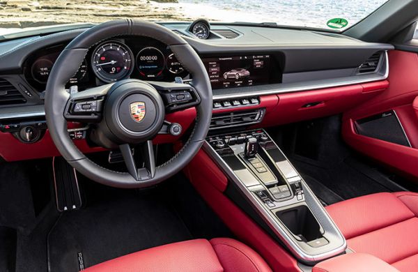 Reserva un Porsche 911 C 4S Cabrio