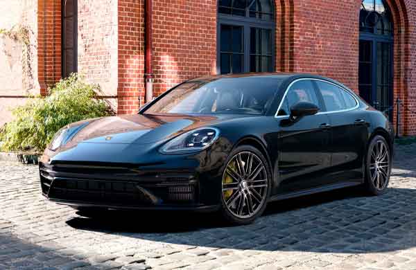 Rent a Porsche Panamera